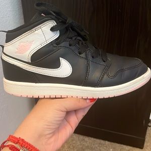 Nike Jordan 1s size 2y kids